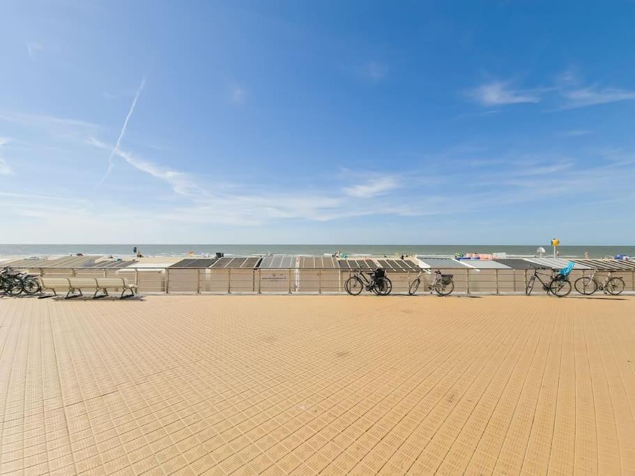 Cozy Studio With Pool Close To The Sea Ostend Exterior photo